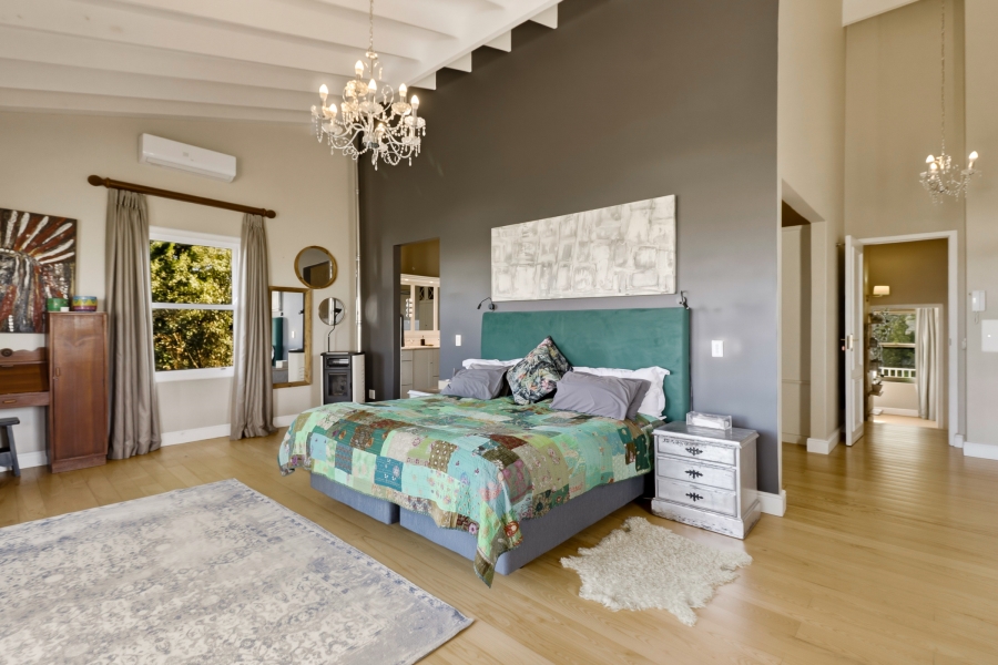 6 Bedroom Property for Sale in La Concorde Western Cape